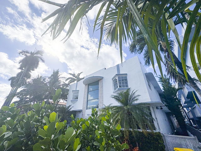 First On Penn Condo photo 2